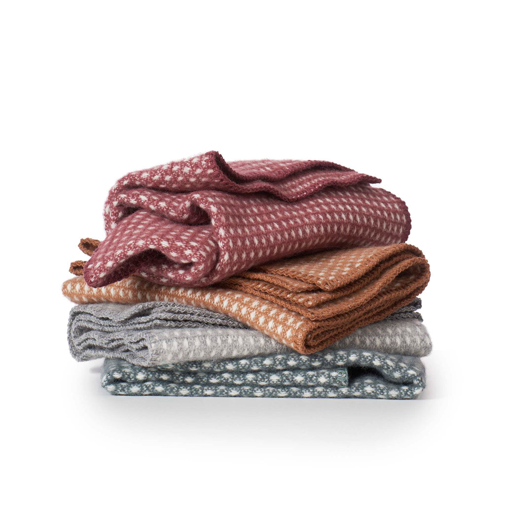 KnutbabyecowoolthrowSHOP_1024x